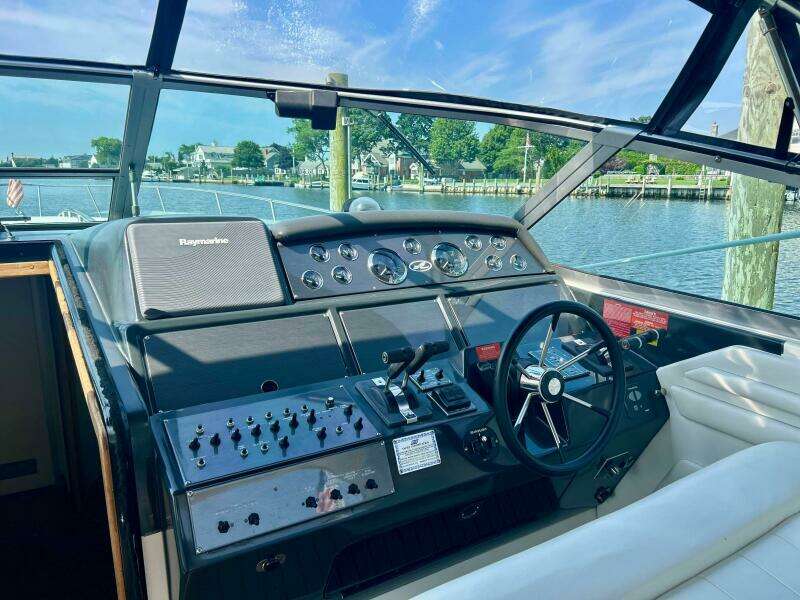 40ft Sea Ray Yacht For Sale