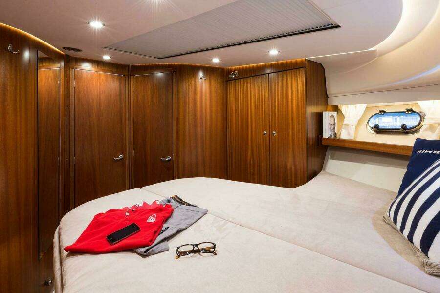 43ft Nimbus Yacht For Sale