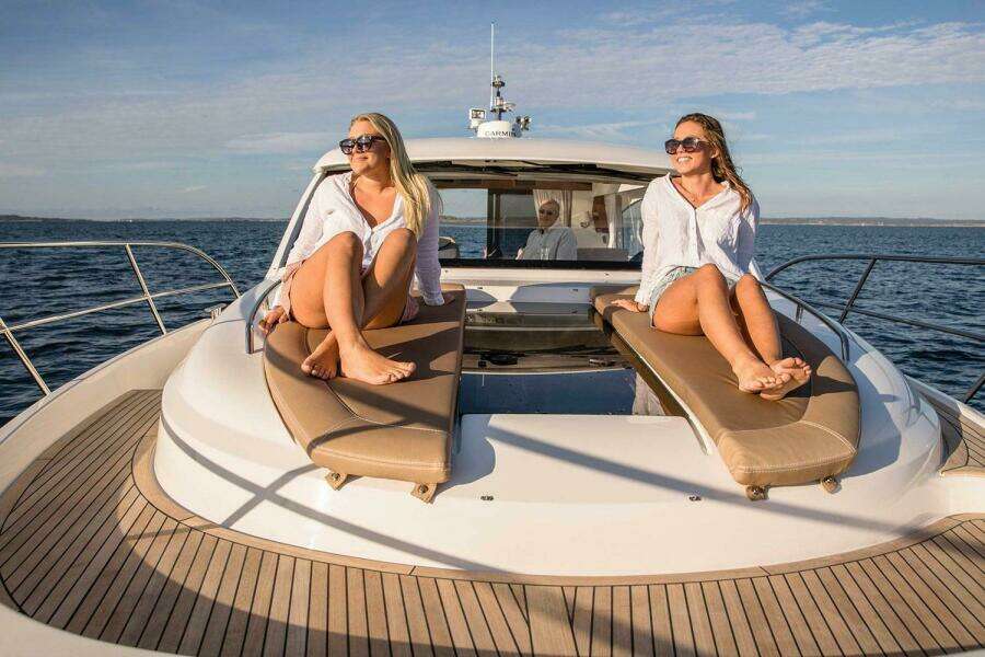 43ft Nimbus Yacht For Sale