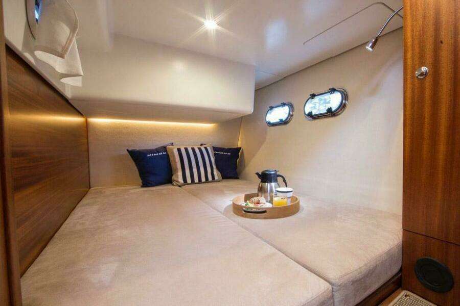 43ft Nimbus Yacht For Sale