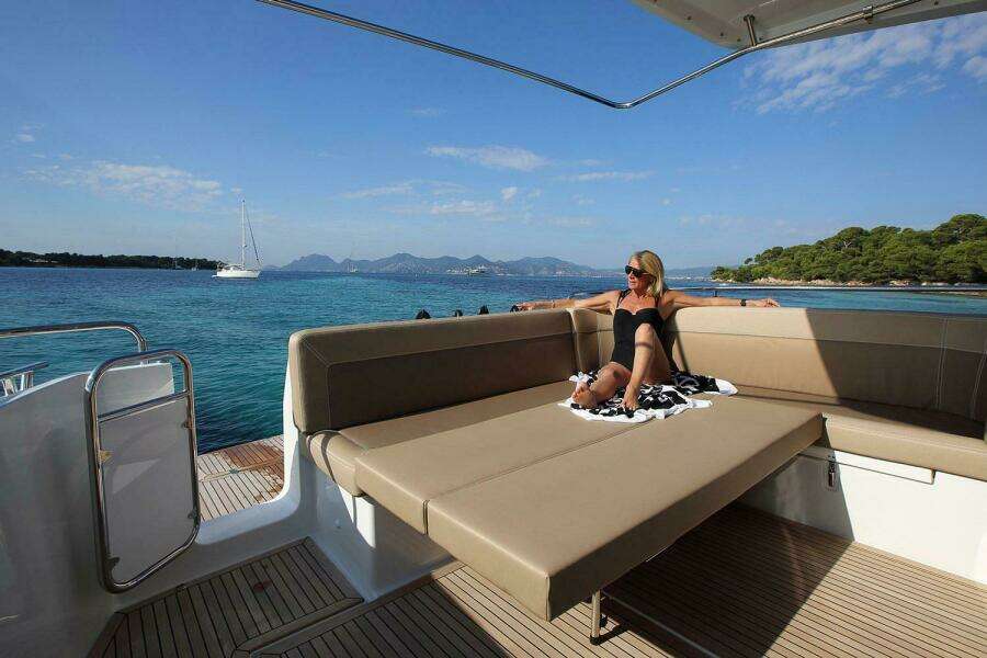 43ft Nimbus Yacht For Sale