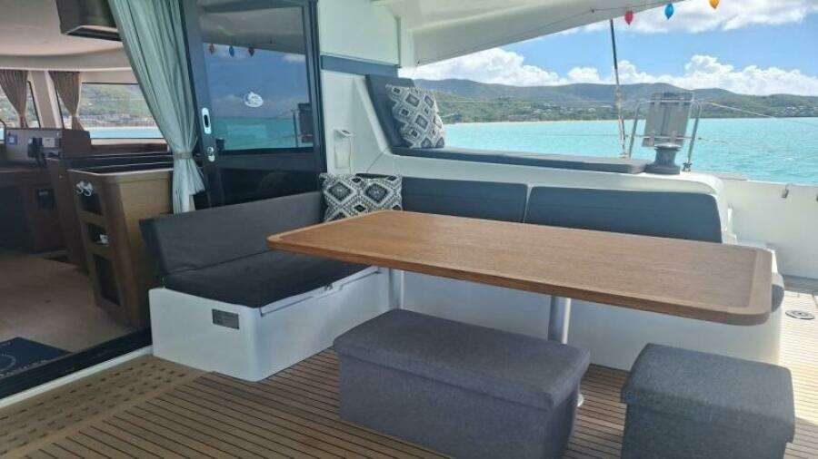 Total Eclipse 42ft Lagoon Yacht For Sale