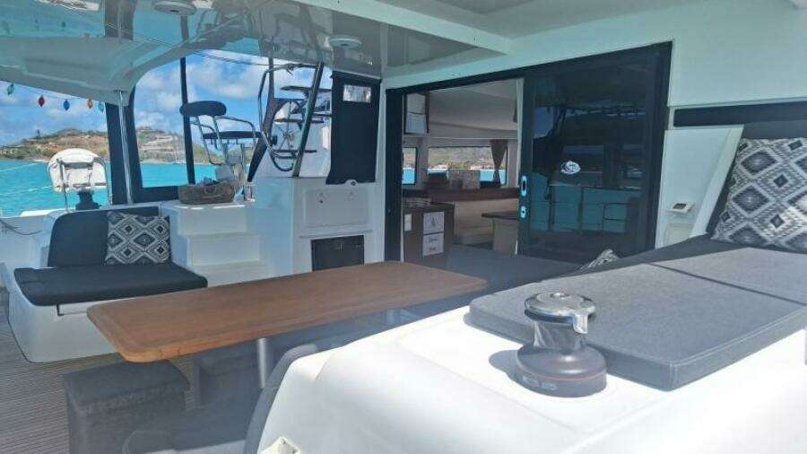 Total Eclipse 42ft Lagoon Yacht For Sale