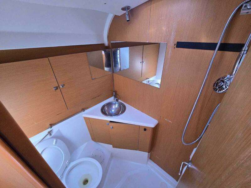 Honu Kai  44ft Jeanneau Yacht For Sale