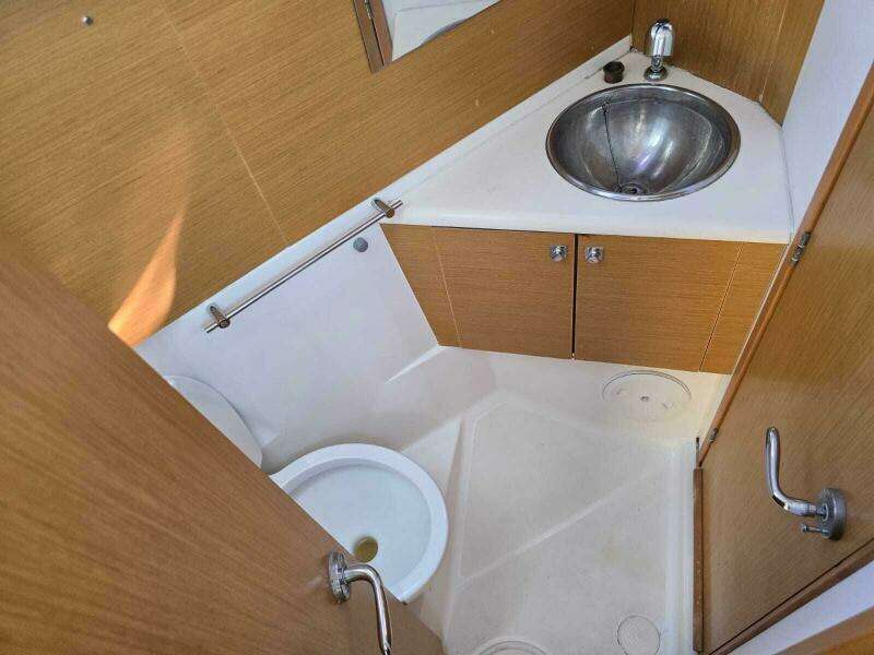 Honu Kai  44ft Jeanneau Yacht For Sale