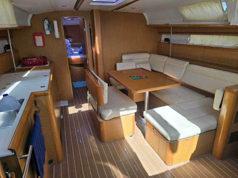 Honu Kai  44ft Jeanneau Yacht For Sale