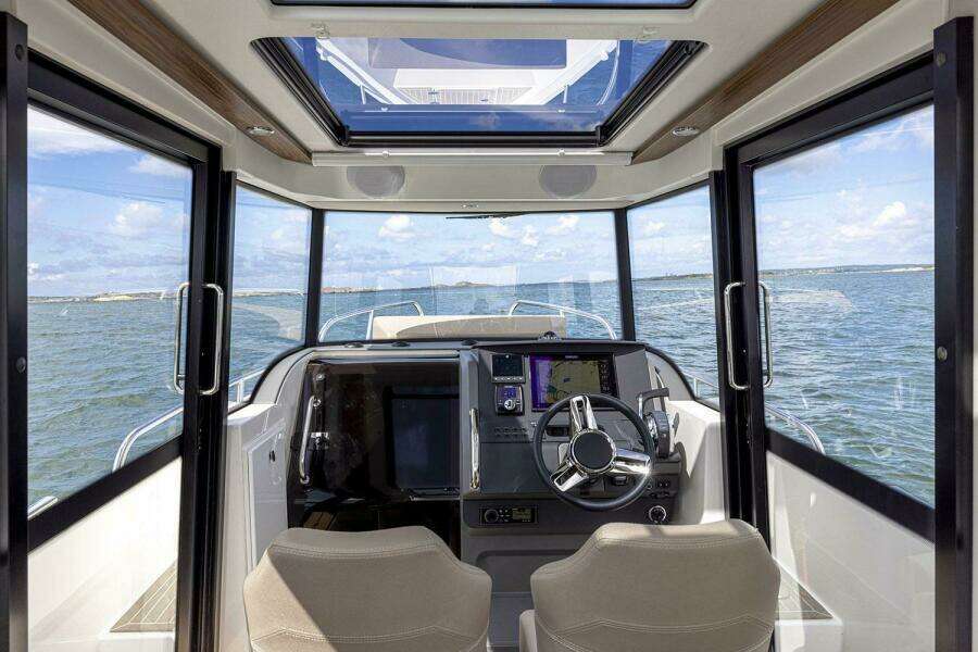 26ft Nimbus Yacht For Sale
