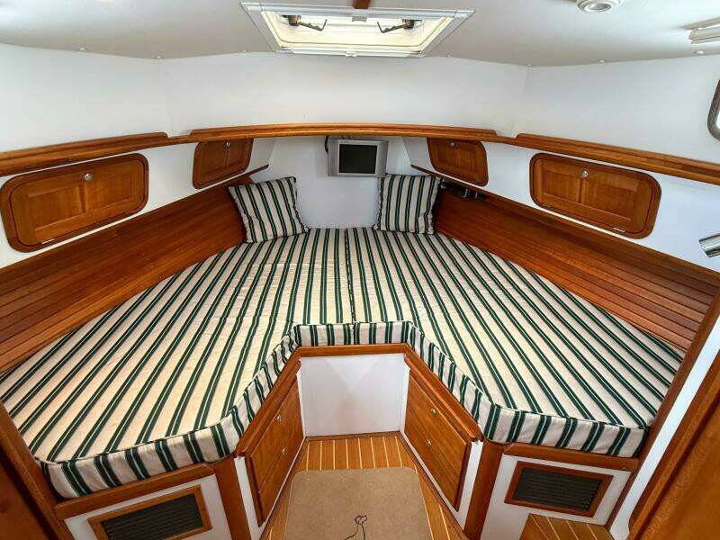 Waypoint 34ft Legacy Yacht For Sale