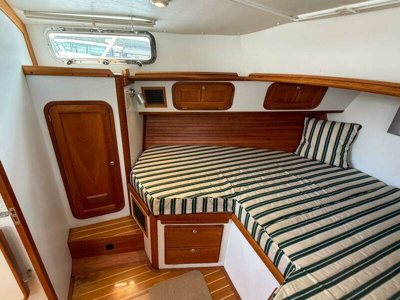 Waypoint 34ft Legacy Yacht For Sale