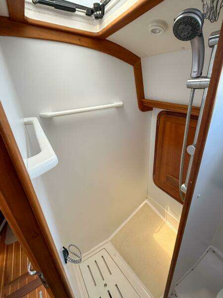 Waypoint 34ft Legacy Yacht For Sale
