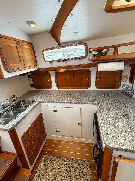 Waypoint 34ft Legacy Yacht For Sale