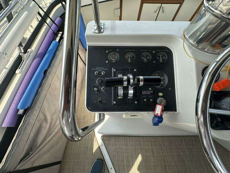PerfectSeas 42ft Carver Yacht For Sale