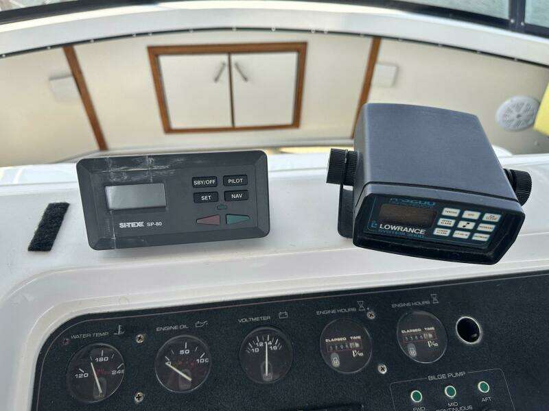 PerfectSeas 42ft Carver Yacht For Sale