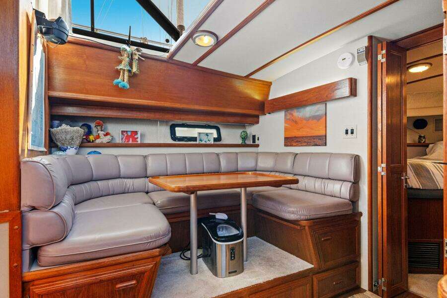 PerfectSeas 42ft Carver Yacht For Sale