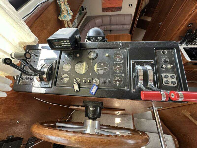 PerfectSeas 42ft Carver Yacht For Sale