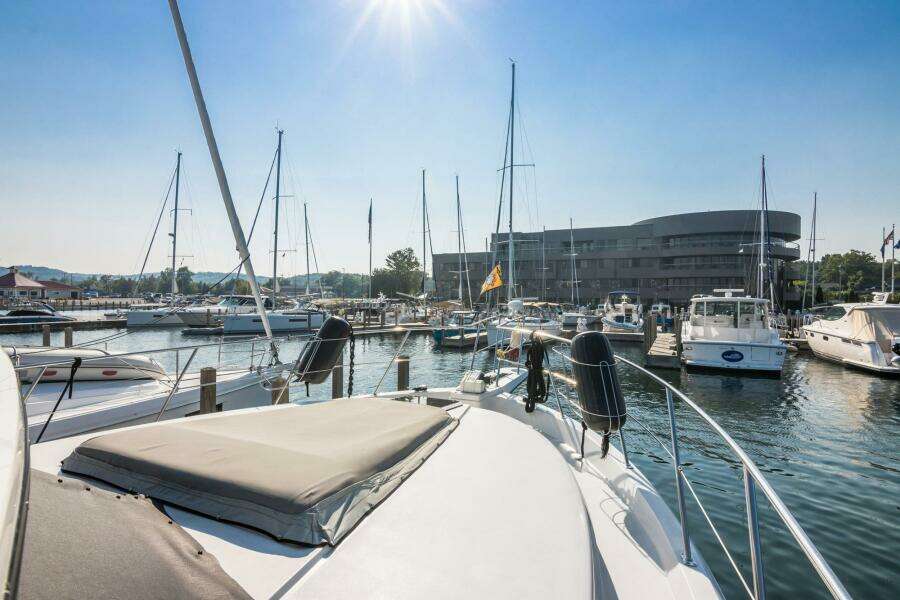 PerfectSeas 42ft Carver Yacht For Sale
