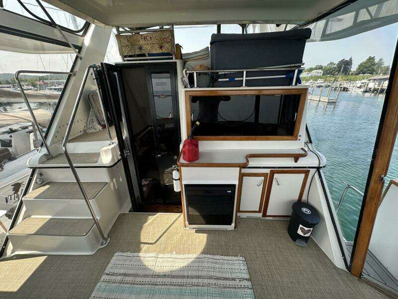 PerfectSeas 42ft Carver Yacht For Sale