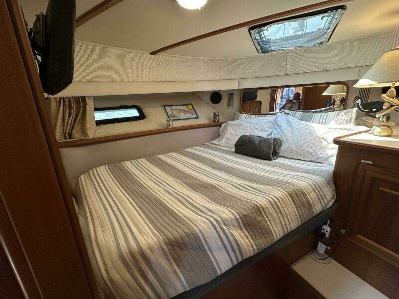 PerfectSeas 42ft Carver Yacht For Sale