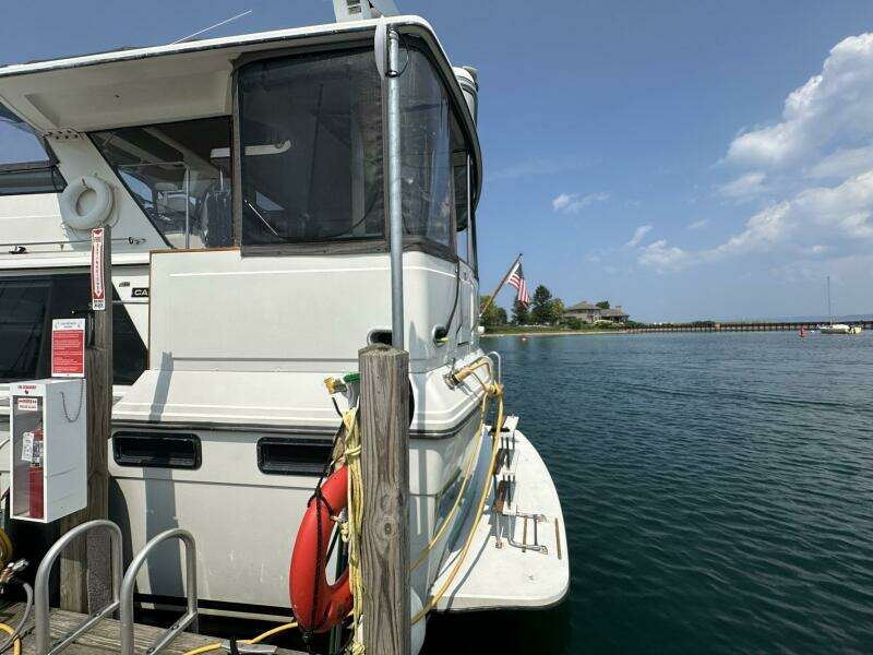 PerfectSeas 42ft Carver Yacht For Sale