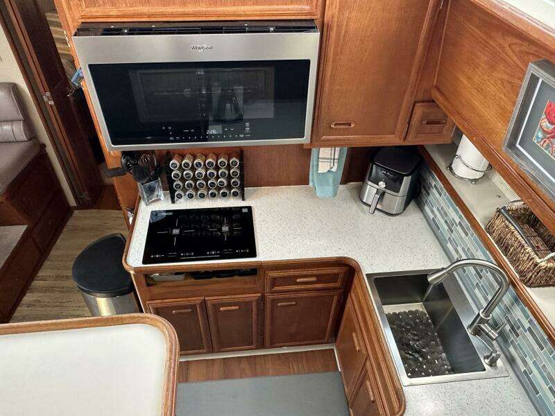 PerfectSeas 42ft Carver Yacht For Sale