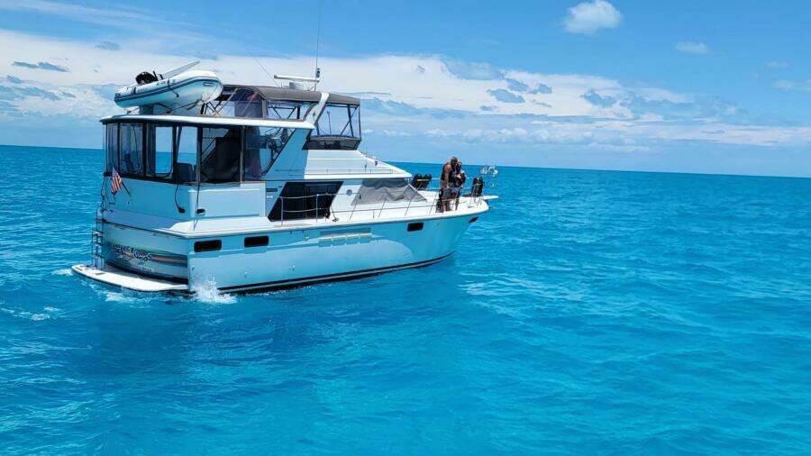 PerfectSeas 42ft Carver Yacht For Sale