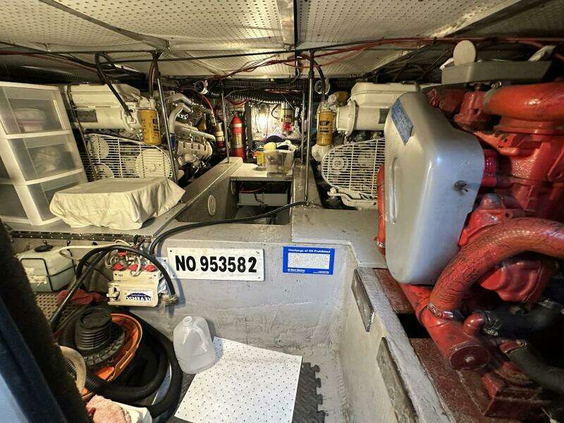 PerfectSeas 42ft Carver Yacht For Sale