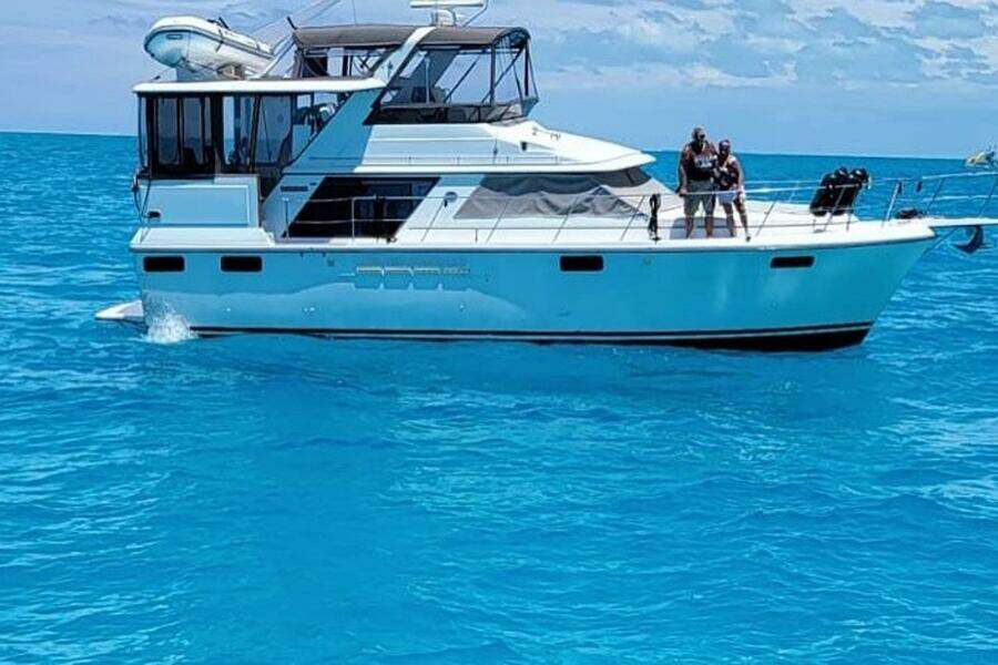 PerfectSeas 42ft Carver Yacht For Sale