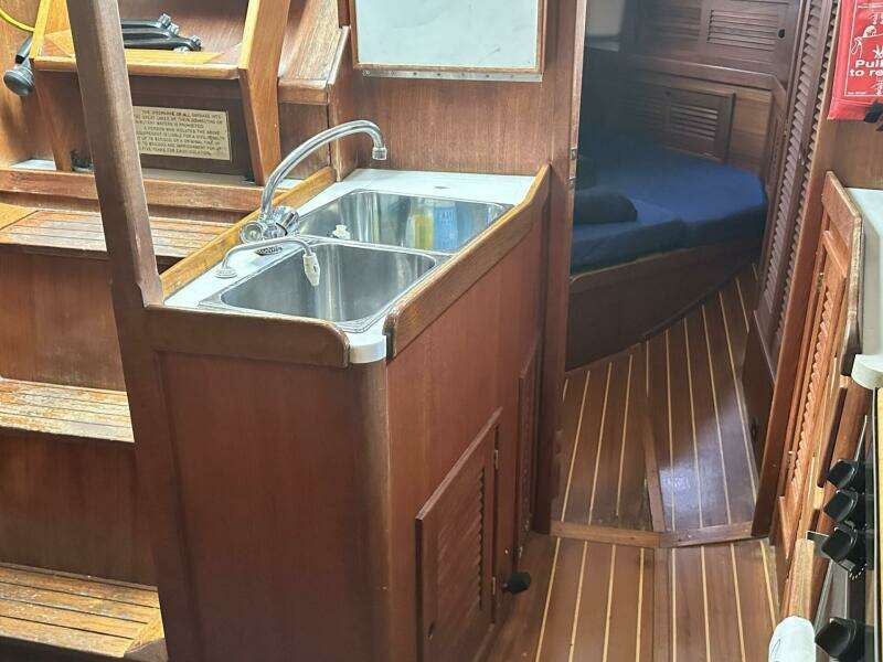 Bittersweet 41ft Tartan Yacht For Sale