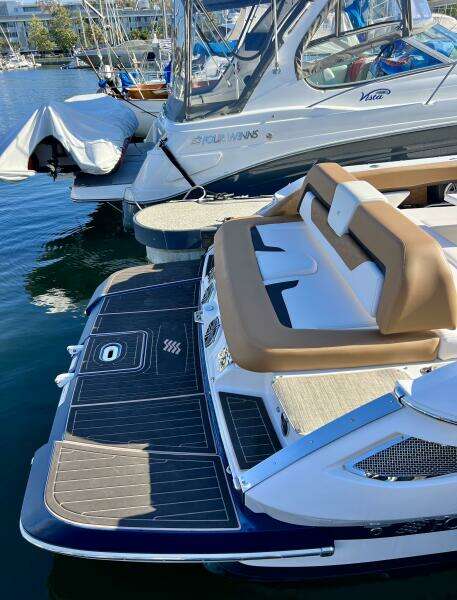 30ft Four Winns Yacht For Sale