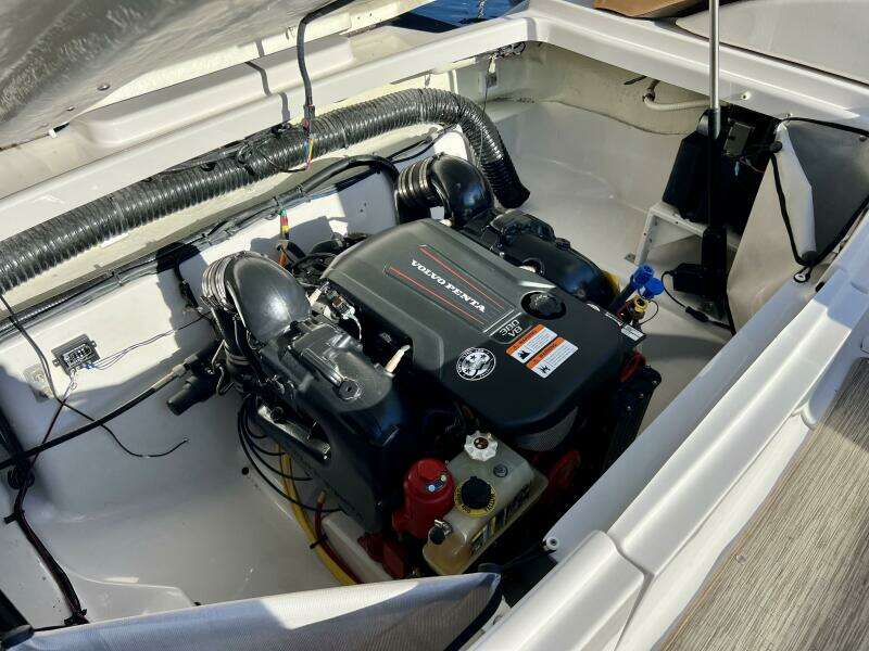 30ft Four Winns Yacht For Sale