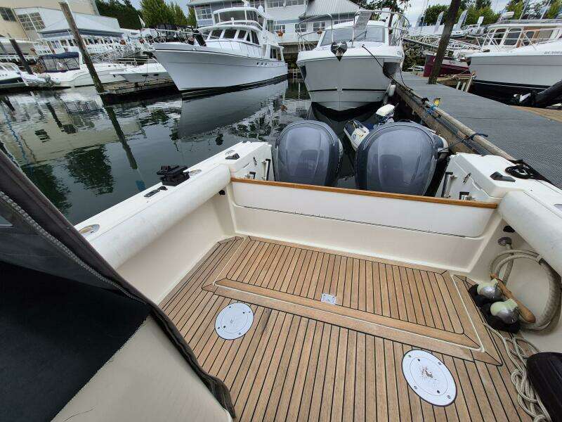 26ft Pursuit Yacht For Sale