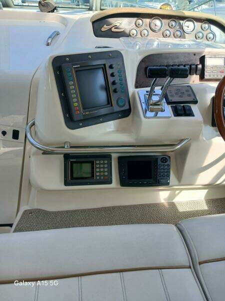 Light Wave 33ft Sea Ray Yacht For Sale