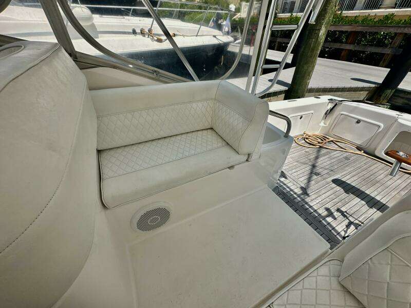 Island Time 40ft Riviera Yacht For Sale