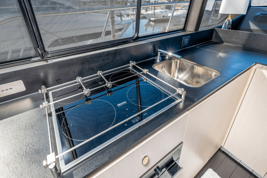 50ft Azimut Yacht For Sale
