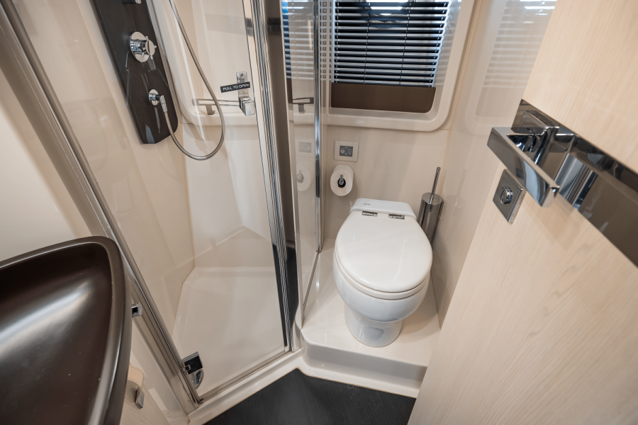50ft Azimut Yacht For Sale