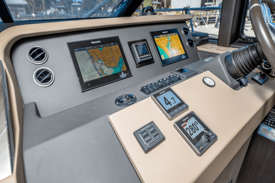 50ft Azimut Yacht For Sale