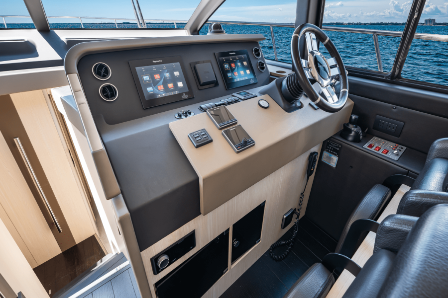 50ft Azimut Yacht For Sale