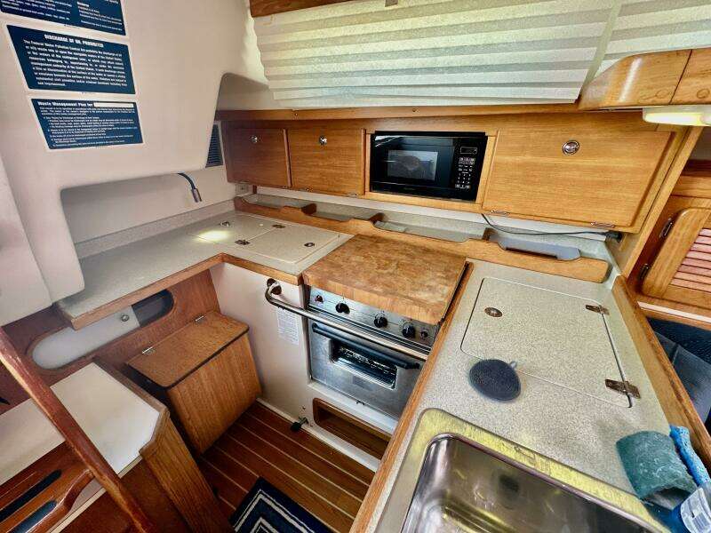 36ft Catalina Yacht For Sale