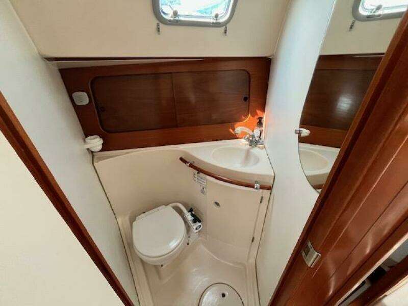 32ft Beneteau Yacht For Sale