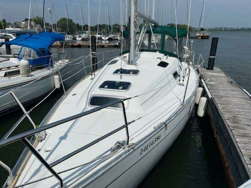 32ft Beneteau Yacht For Sale