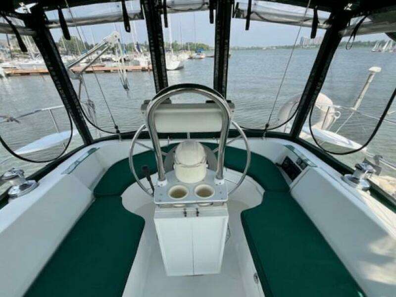32ft Beneteau Yacht For Sale