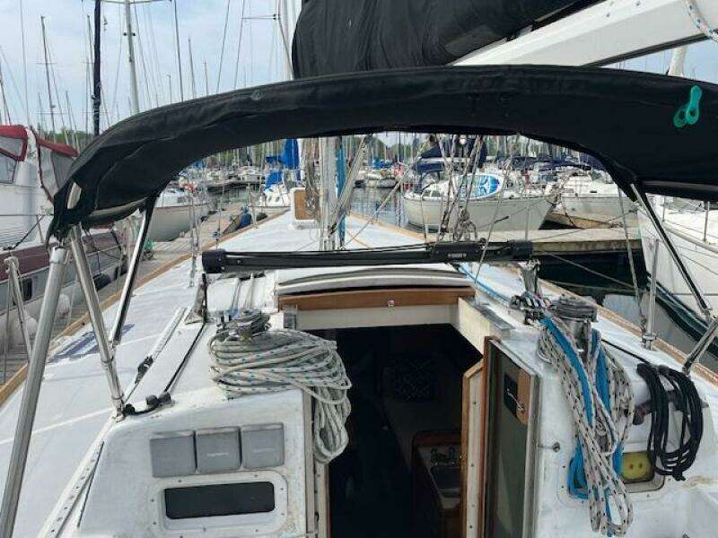39ft Chaser Yachts Yacht For Sale