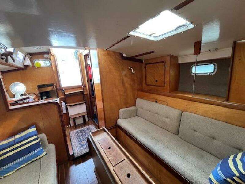39ft Chaser Yachts Yacht For Sale