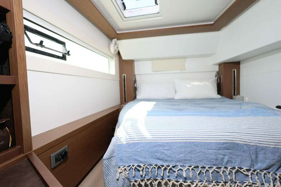 2020-lagoon-46-sail-9906407-20250830010306517-4.jpg