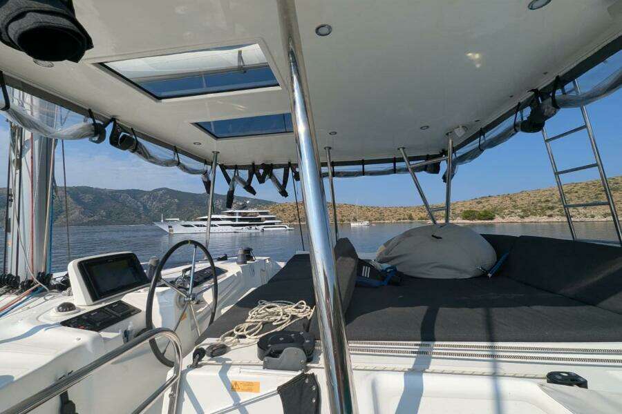 2020-lagoon-46-sail-9906407-20250812011325357-1.jpg