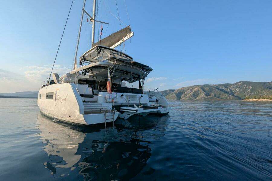 2020-lagoon-46-sail-9906407-20250812011338369-1.jpg