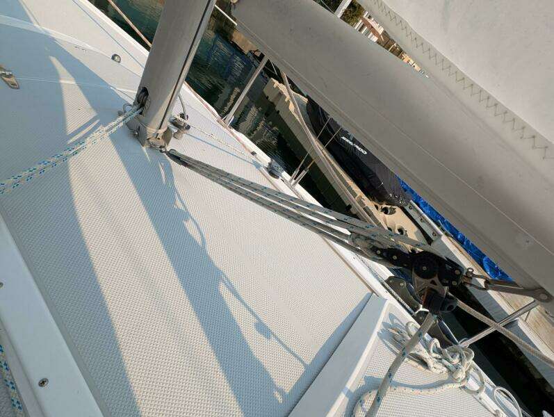 Mast Step And Vang