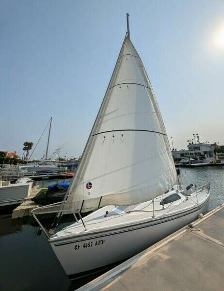 22ft Catalina Yacht For Sale