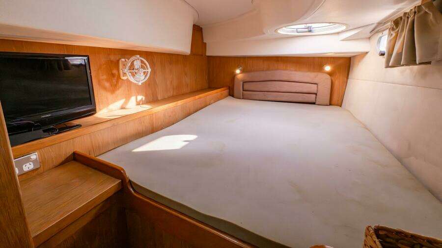 Tru Blu 38ft Broadblue Yacht For Sale