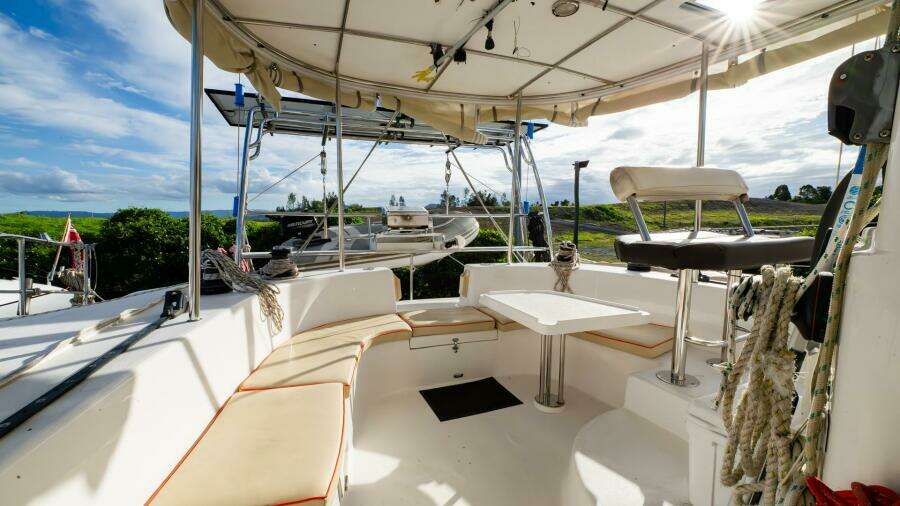 Tru Blu 38ft Broadblue Yacht For Sale